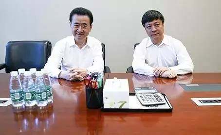 开始慌了首富套现 燕郊降3成一套卖不掉