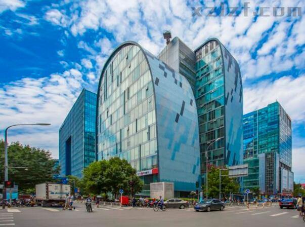 鸿城拓展大厦有面积出租吗？