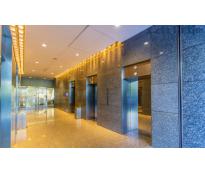 融科资讯中心写字楼中等装修162㎡