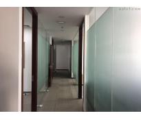 雍贵中心写字楼中等装修590㎡