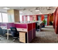 国际财经中心写字楼中等装修249㎡