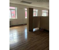 新东源股份社写字楼中等装修650㎡