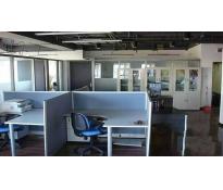 青云当代大厦写字楼中等装修210㎡