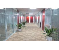 青云当代大厦写字楼中等装修210㎡