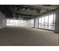 绿地金融中心写字楼简单装修1500㎡