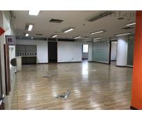 知春大厦住宅中等装修520㎡