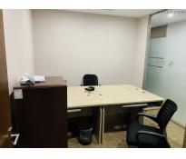 中国电子大厦写字楼中等装修700㎡