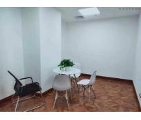 中汇广场写字楼中等装修325㎡