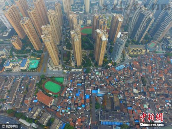 2016年12月07日，上海，航拍上海最大的棚户区&mdash;&mdash;张桥。蒋一超 摄 图片来源：视觉中国